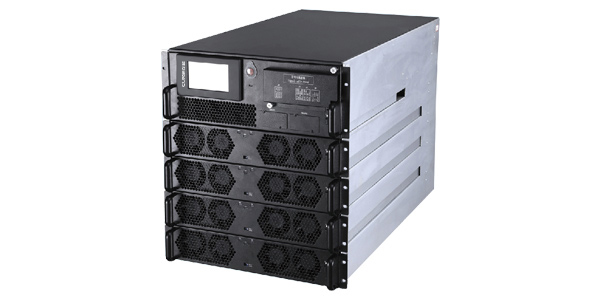 CMK80R系列(10-80kVA)模块化宅男视频黄UPS